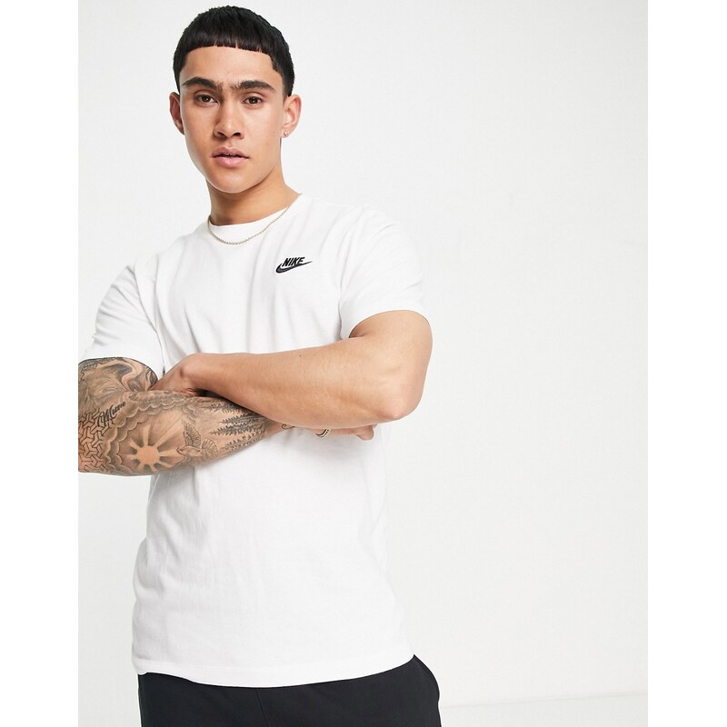 Nike Club t-shirt in white