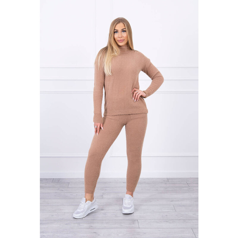 MladaModa Svetrová souprava s rolákem model 2021-6 barva camel 69171955