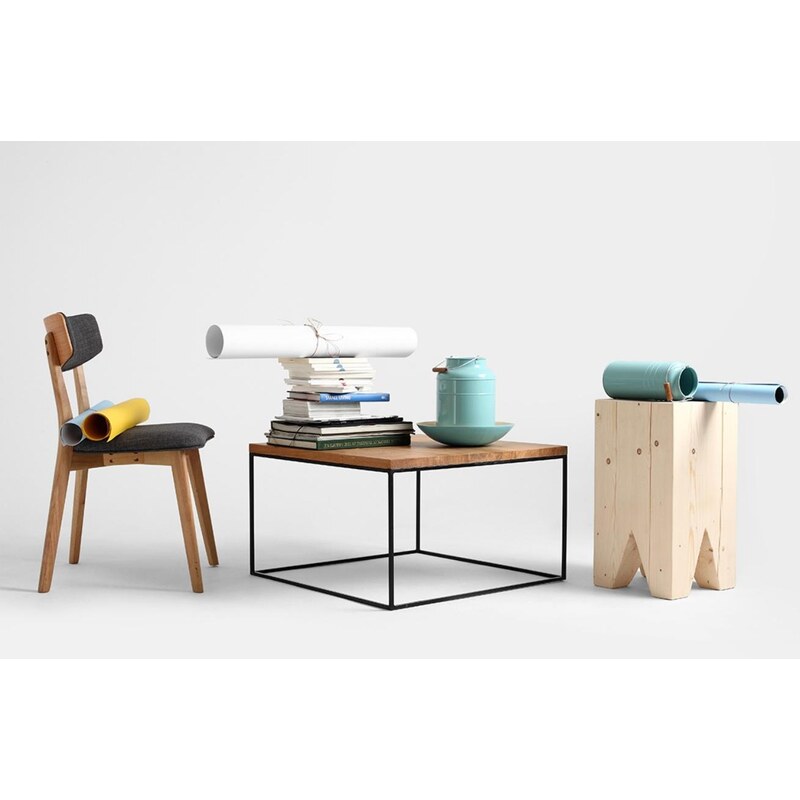 Nordic Design Dubový konferenční stolek Moreno 80 x 80 cm s černou podnoží