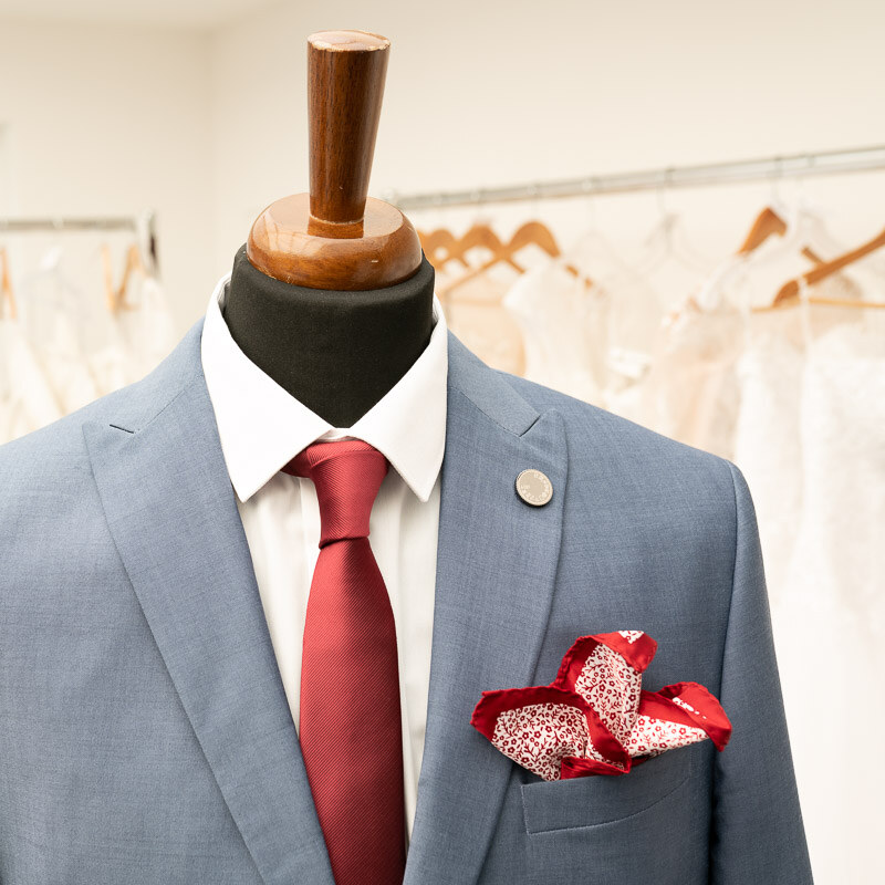 Obleč oblek Vínová pánská kravata
