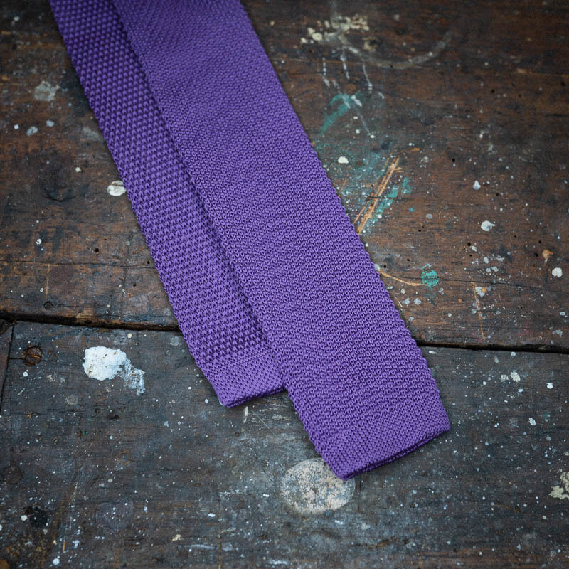 Obleč oblek Levandulová pletená pánská kravata