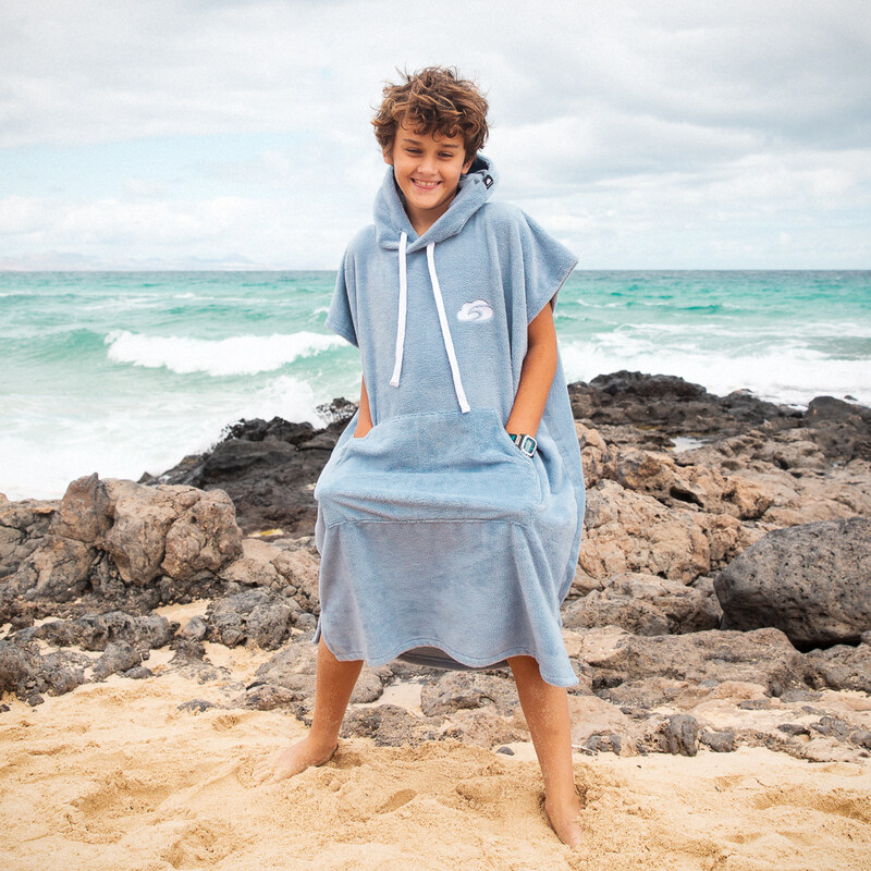 SURF DREAM Surfové pončo teenager světle modré z bambusového