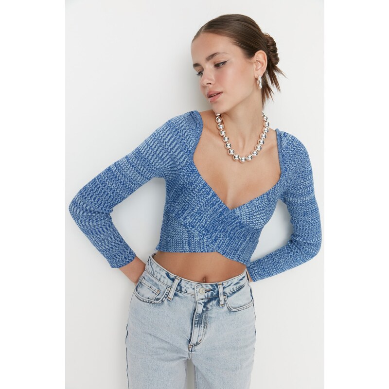 Trendyol Blue Crop Premium Yarn / Special Yarn Sweetheart Knitwear Sweater