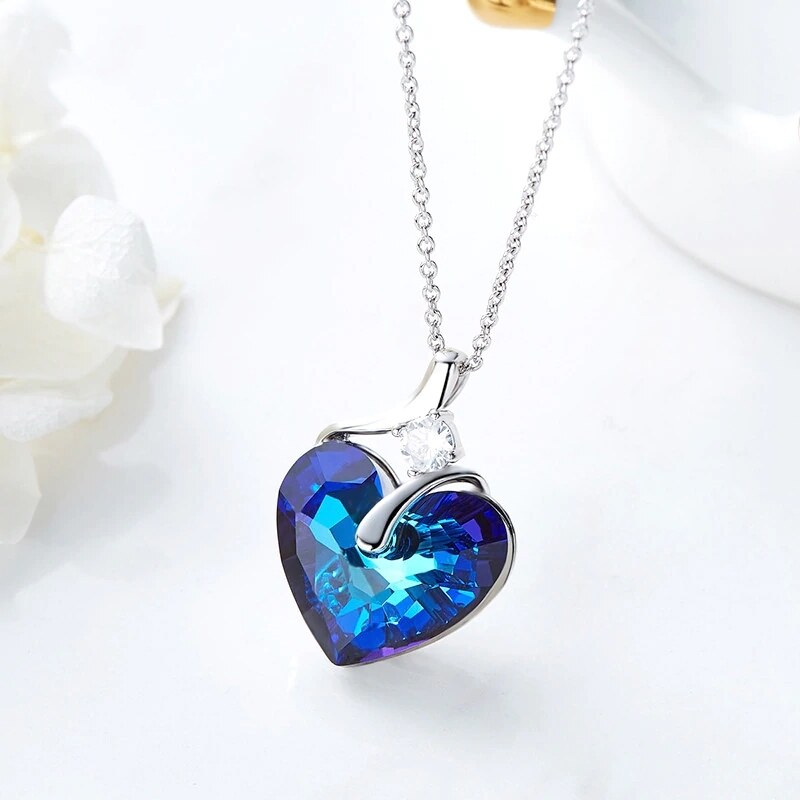 Éternelle Exkluzivní náhrdelník Swarovski Elements Lily Blue - srdce