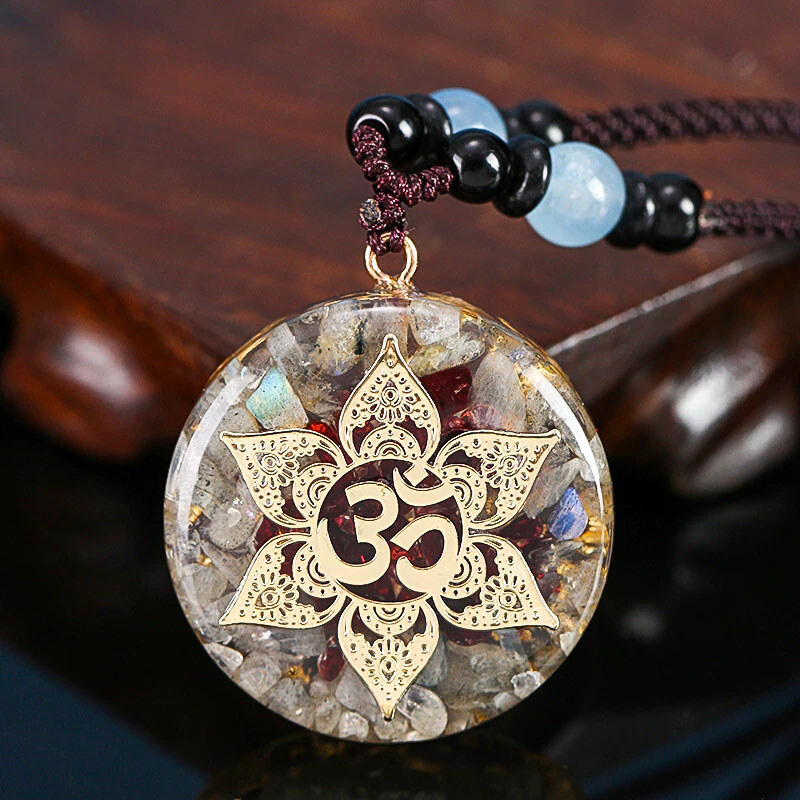 BudNej Amulet VITALITA a PŘEDSTAVIVOST z granátu a labradoritu MN6024 69776432