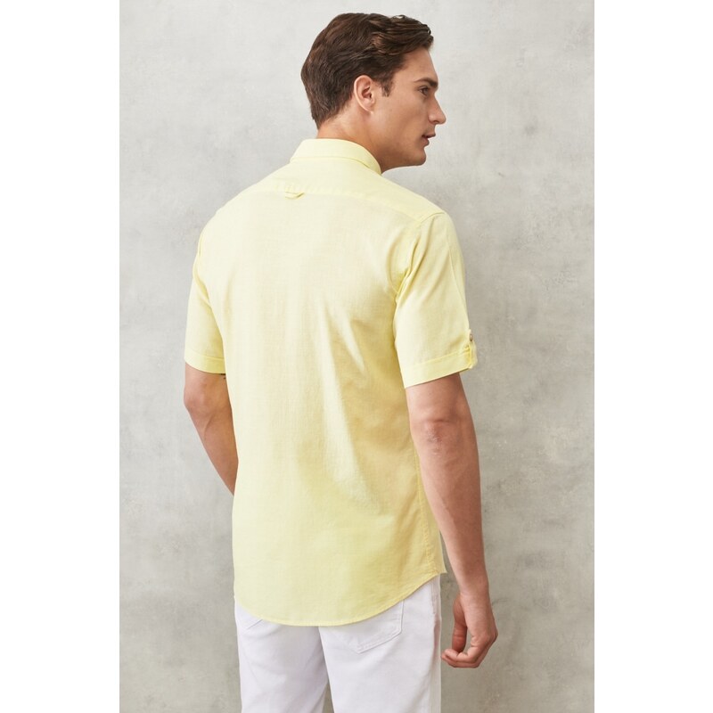 AC&Co / Altınyıldız Classics Men's Light Yellow Comfort Fit Comfy Cut Buttoned Collar Linen-Looking 100% Cotton Short Sleeve Shirt.