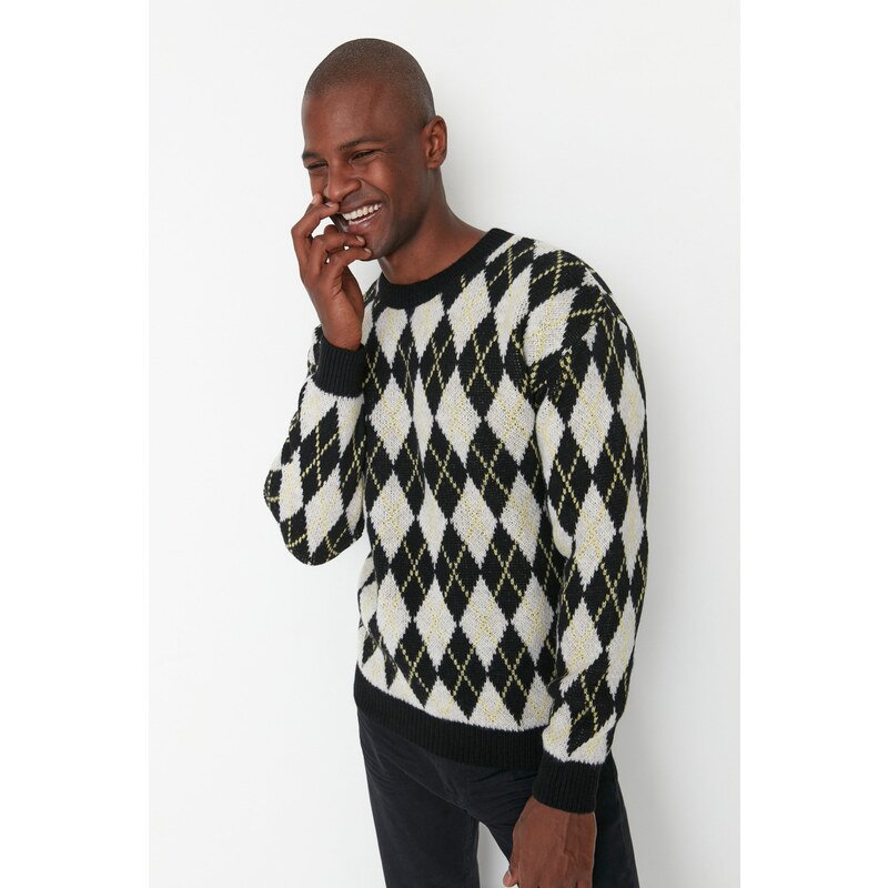 Trendyol Black Regular Fit Crew Neck Diamond Patterned Knitwear Sweater