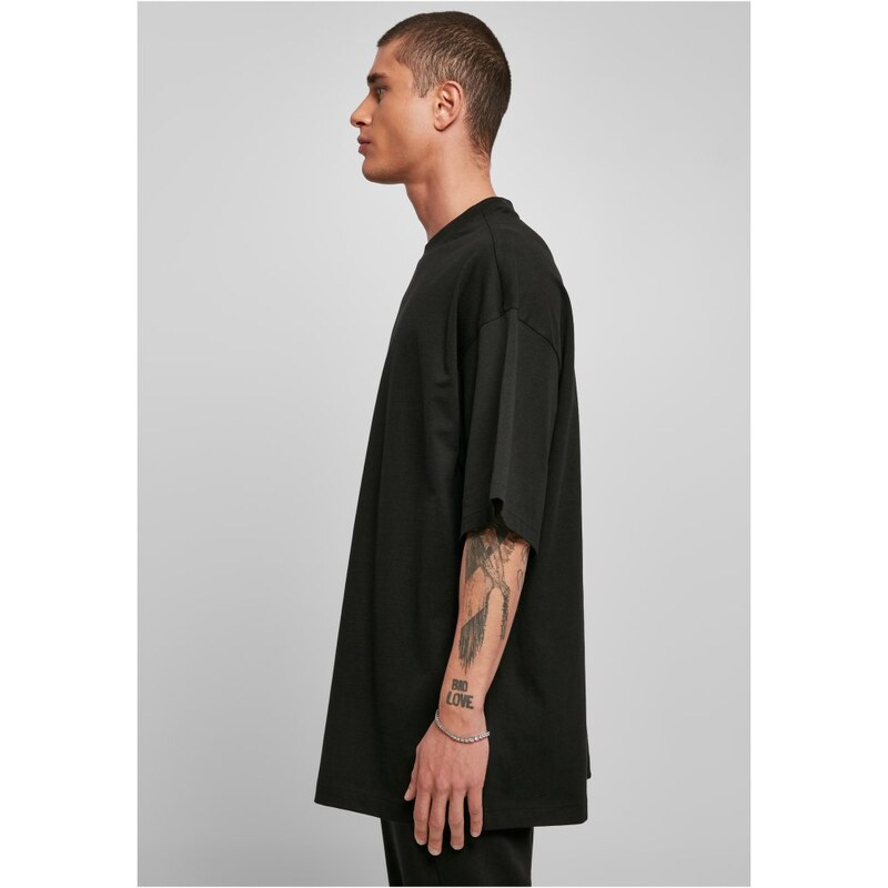 URBAN CLASSICS Huge Tee - black