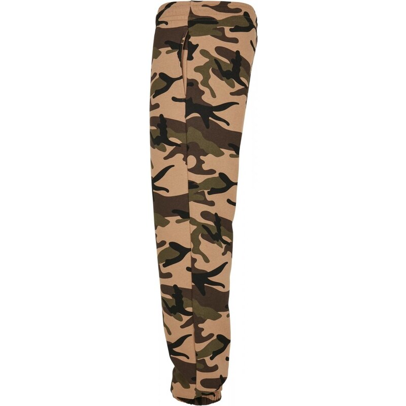 Pánské tepláky Urban Classics Basic Camo Sweatpants 2.0 - maskáčové