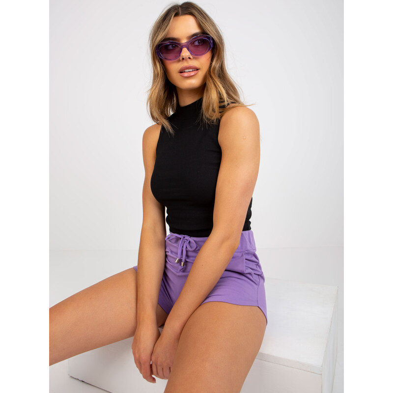 BASIC FEEL GOOD ČERNÝ ŽEBROVANÝ CROP TOP -BLACK Černá