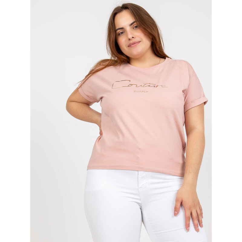 Fashionhunters Prašně růžové dámské tričko plus size s nápisem