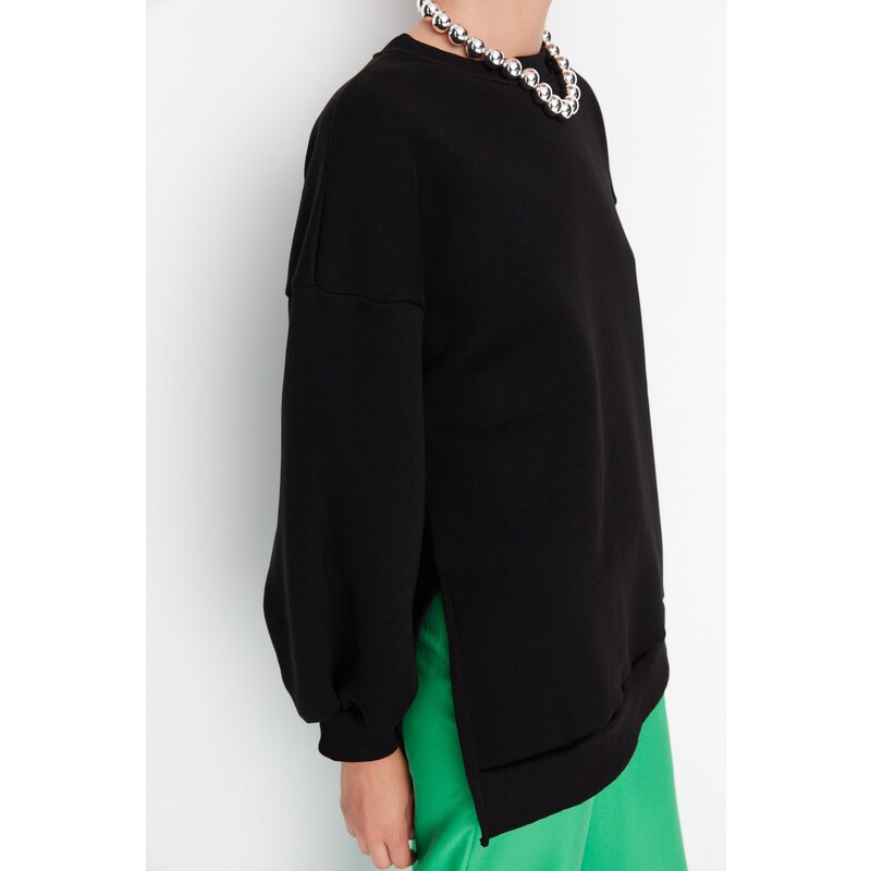 Trendyol Black Oversize/Wide fit with slits. Thick Fleece Inside Knitted Sweatshirt