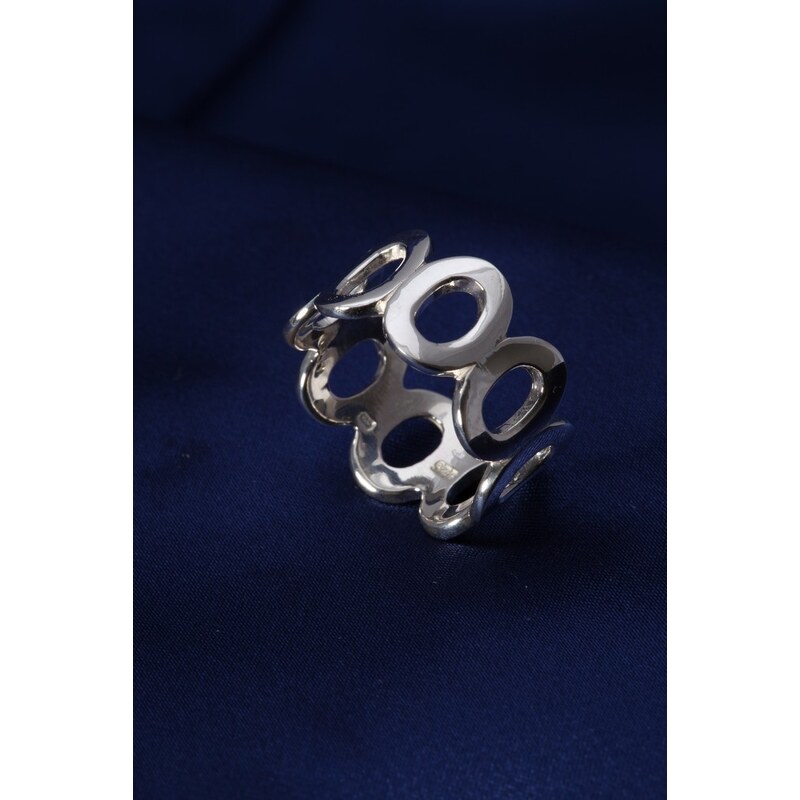 Stříbrný prsten PS013
