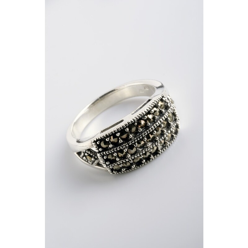 Stříbrný prsten s markazitem PM016