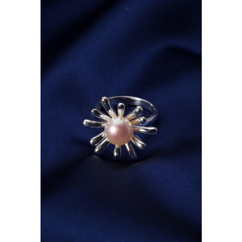 Stříbrný prsten s perlou PP006