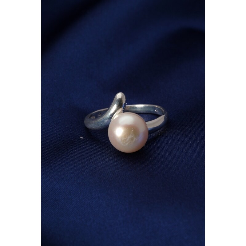 Stříbrný prsten s perlou PP008