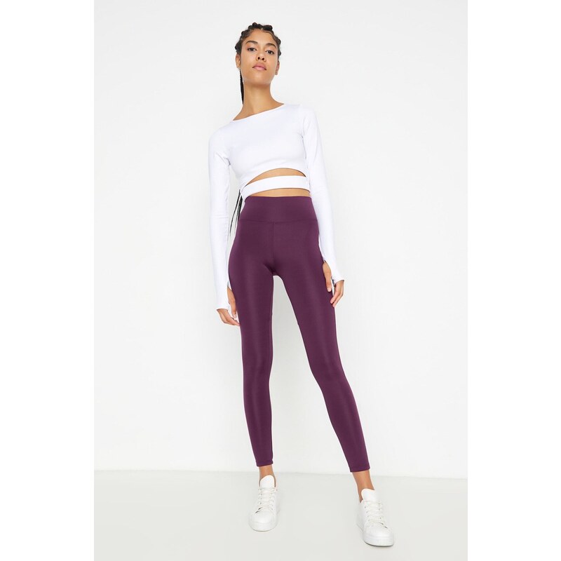 Trendyol Plum push-up představoval pletené sportovní legíny po celé délce