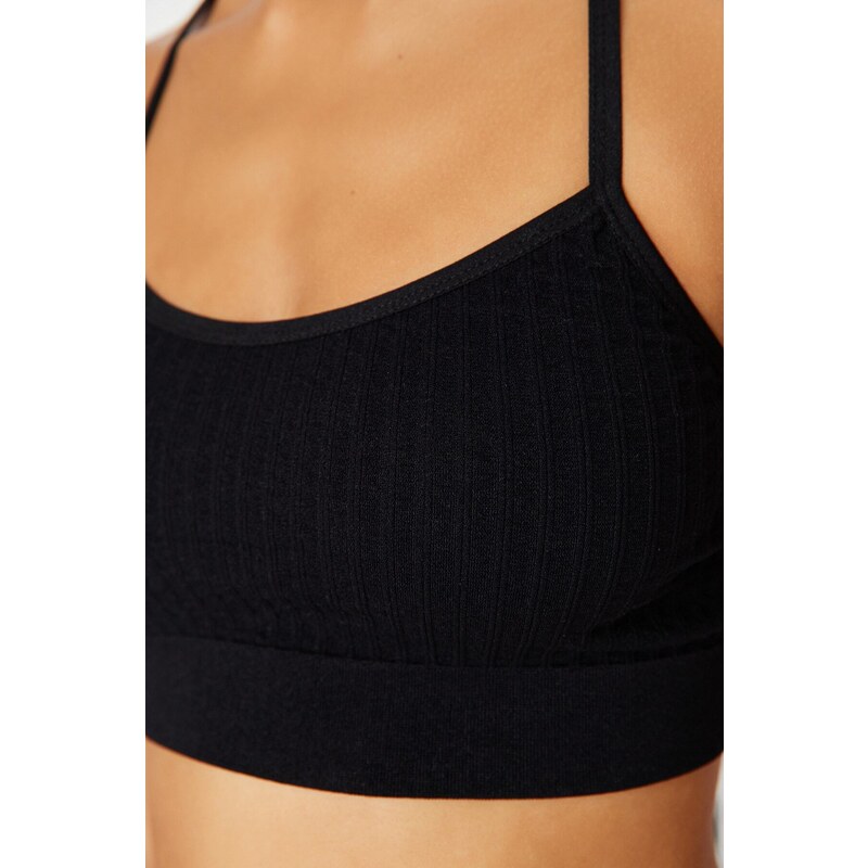 Trendyol Black Seamless/Seamless Back Detail Light Support/Shaping Knitted Sports Bra