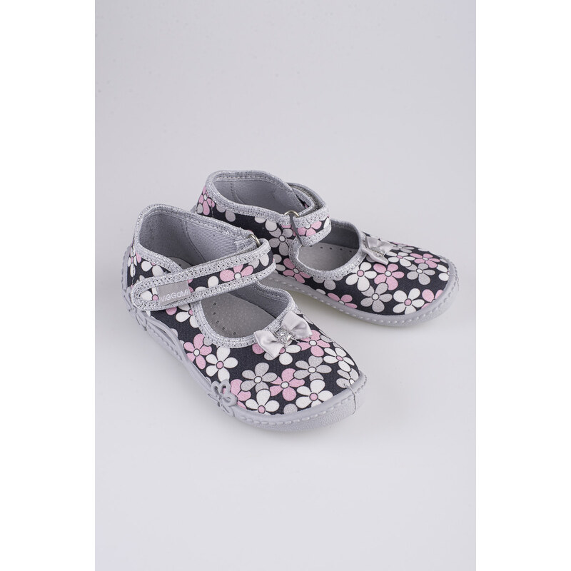 Girls' slippers Viggami Zosia flowers