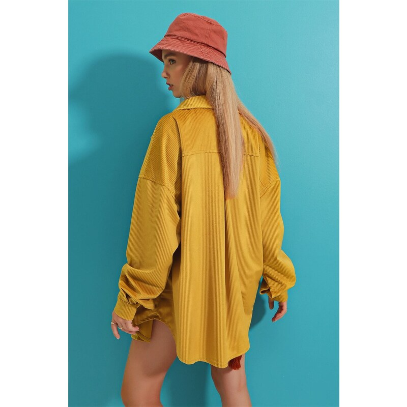 Trend Alaçatı Stili Women's Mustard Velvet Cotton Double Pocket Oversize Jacket Shirt