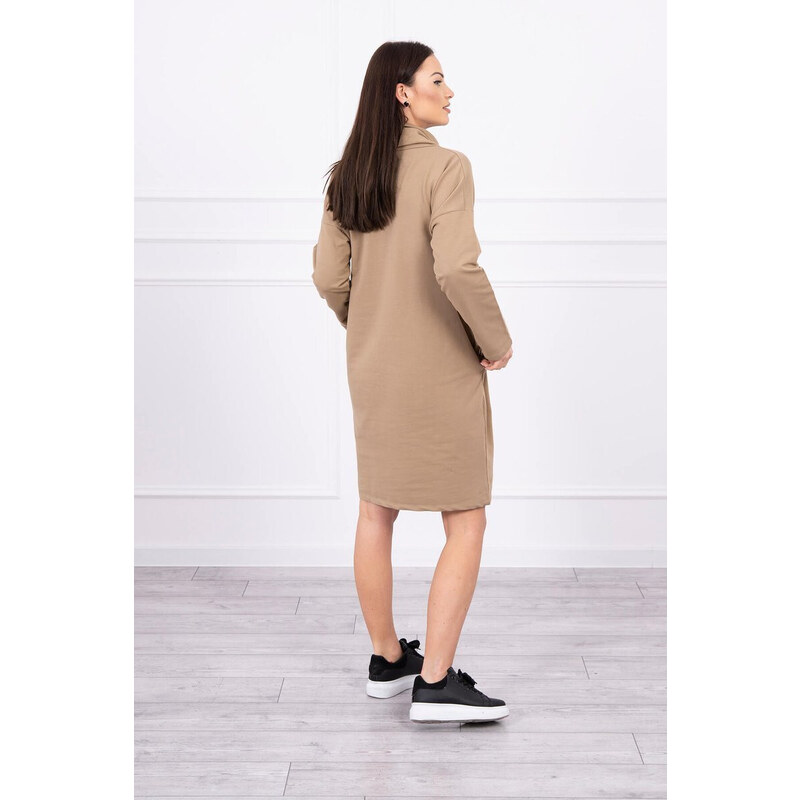 K-Fashion Velbloudí šaty s kravatou 85018592