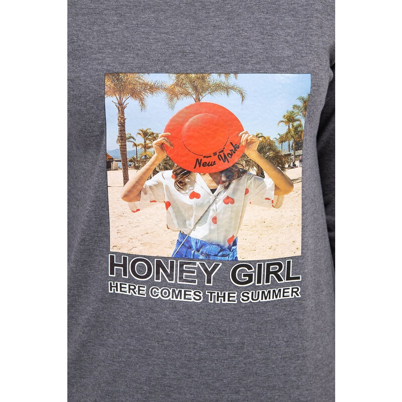 K-Fashion Šaty s potiskem Honey girl v grafitové barvě