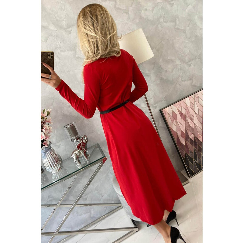 K-Fashion Šaty s ozdobným páskem a červeným nápisem