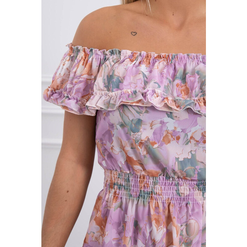 K-Fashion Květinové šaty s odhalenými rameny ve fialové barvě
