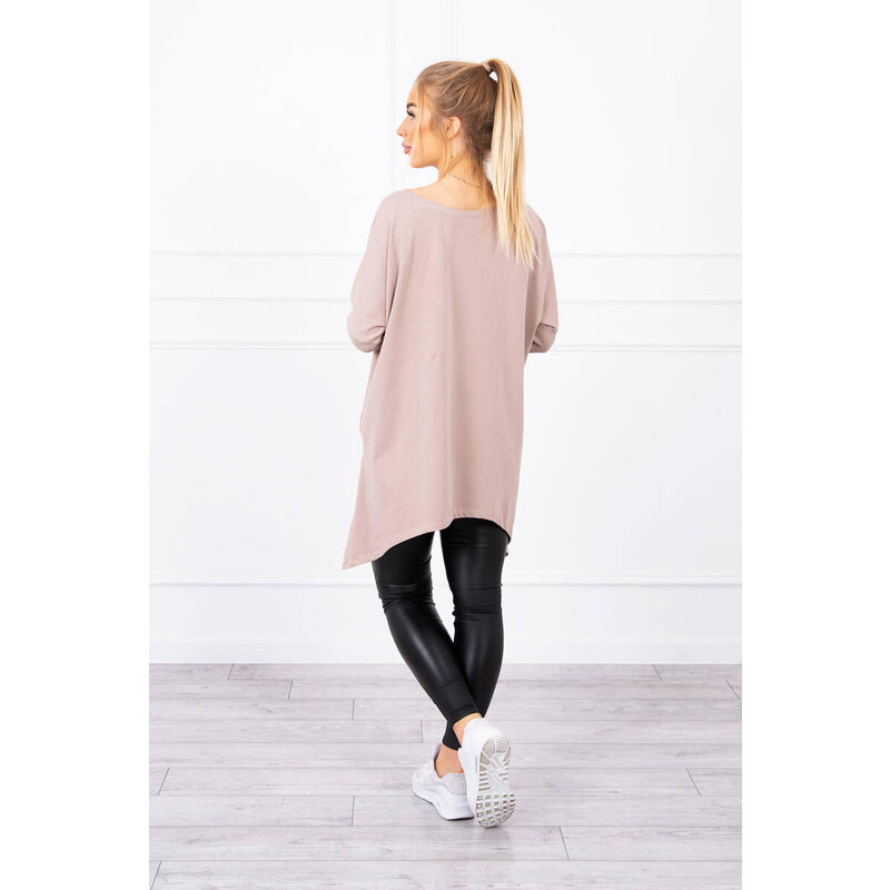 MladaModa Prodloužená halenka model 8875 tmavá béžová