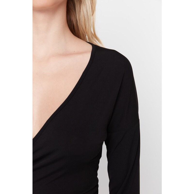 Trendyol Black Tie Detail Vypasovaná Crop Dvouřadá viskózová strečová pletená halenka