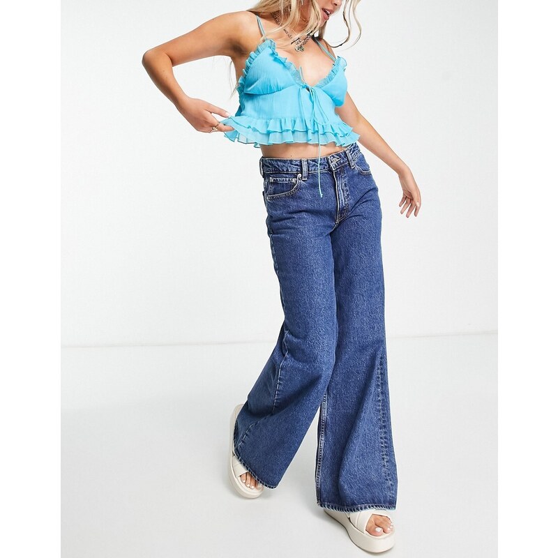 ONLY Chris low rise wide leg jeans in mid blue 89662019