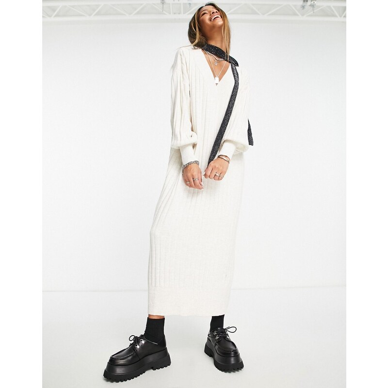ONLY knitted v neck maxi dress in cream-White 89662029