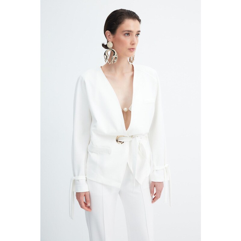 Trendyol X Zeynep Tosun Ecru Jacket with Lace-up Detail