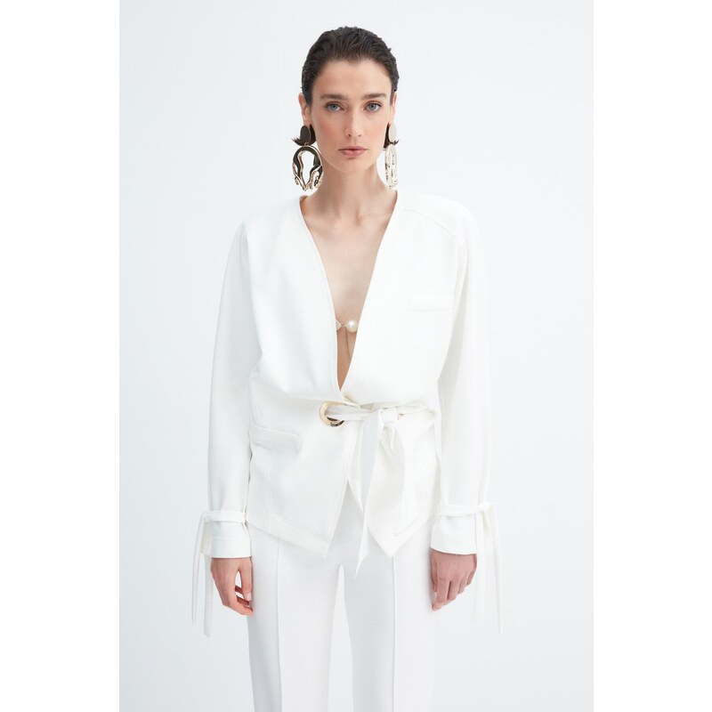 Trendyol X Zeynep Tosun Ecru Jacket with Lace-up Detail