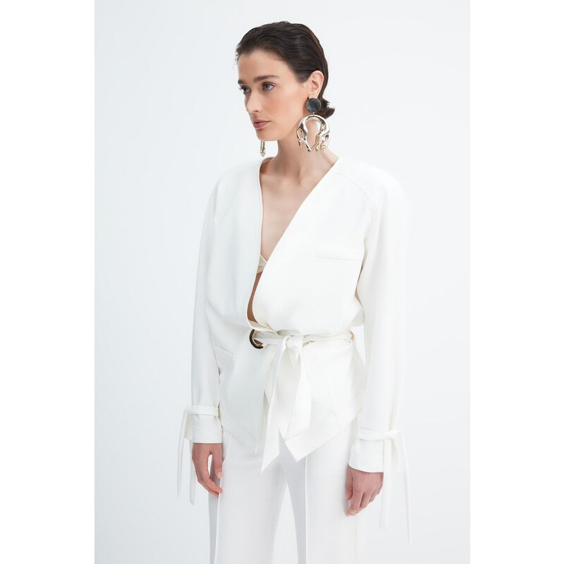 Trendyol X Zeynep Tosun Ecru Jacket with Lace-up Detail