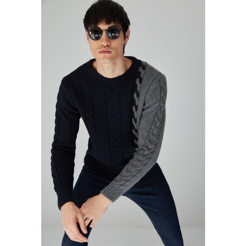 Trendyol Navy Blue Slim Fit Crew Neck Hair Knit Knitwear Sweater