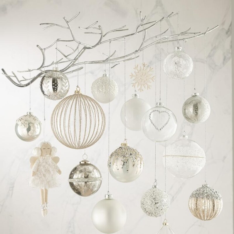 Set šesti stříbrných skleněných vánočních ozdob J-Line Kim 8,5 cm