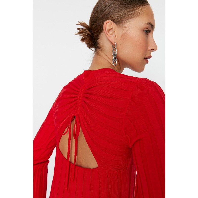 Trendyol Red Back Detailní pletený svetr