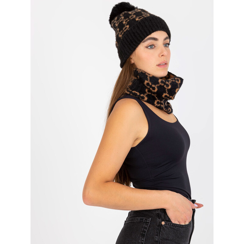 Fashionhunters Dámská zimní čepice černého a velbloudího vzoru