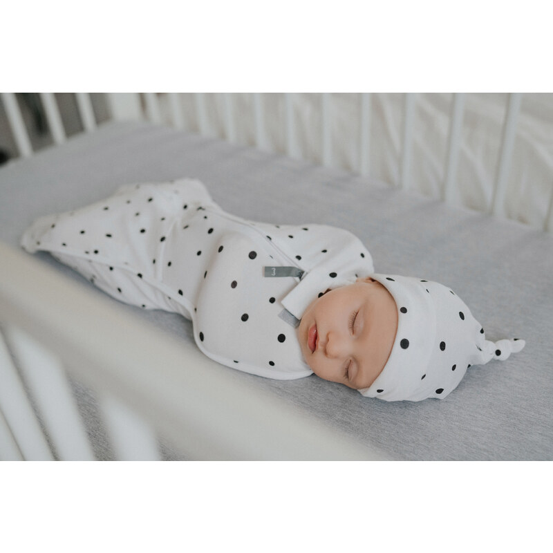 Zavinovačka Sleepee First Step Swaddle s čepičkou zdarma růžová