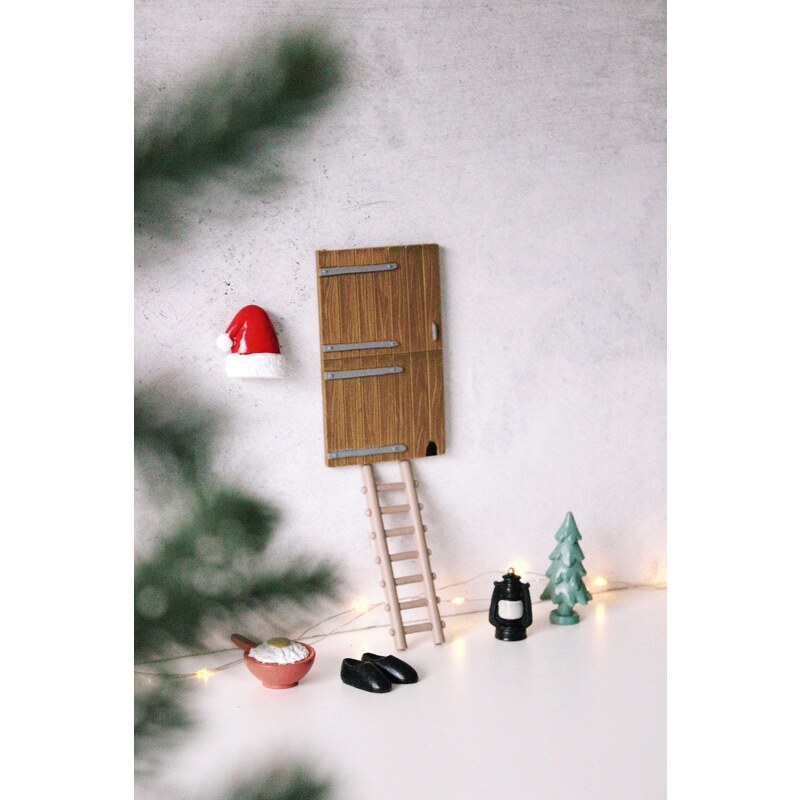 IB LAURSEN Dekorativní dvířka pro vánoční skřítky Elf Door - set 7 ks