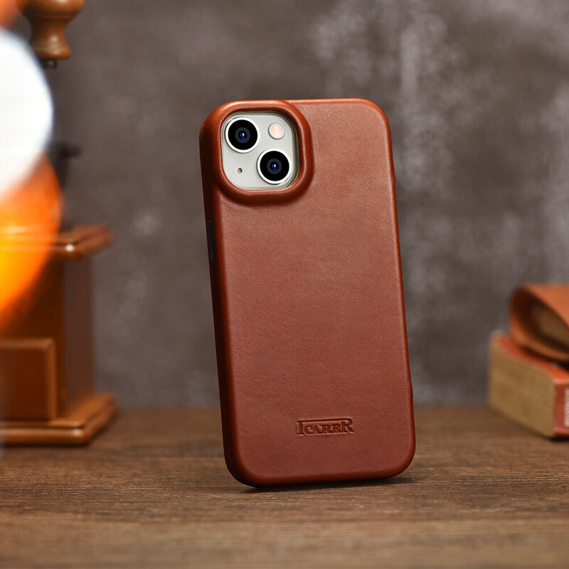 Knížkové pouzdro pro iPhone 14 PLUS - iCarer, Curved Edge MagSafe Brown