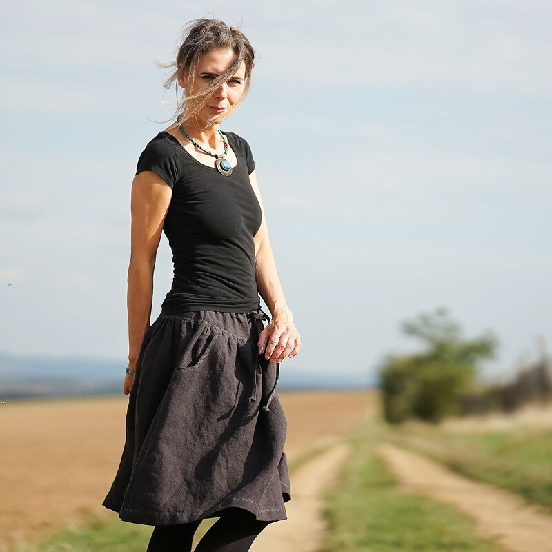 Le-Mi (česká autorská móda) Z jiných časů - Antracit - lněná sukně