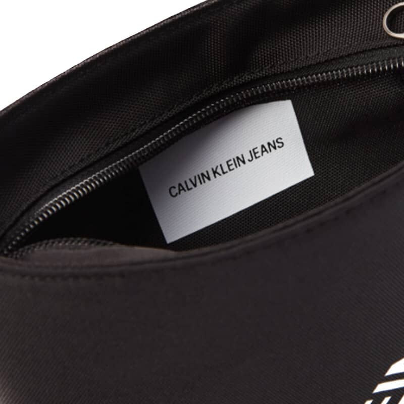 Messenger taška Calvin Klein