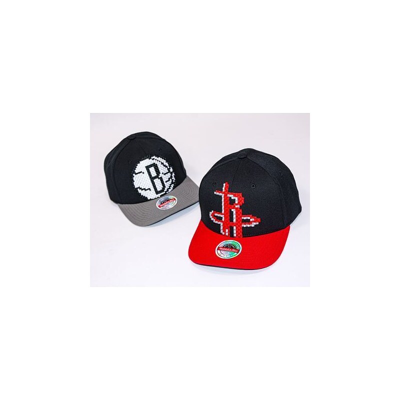 Kšiltovka Mitchell & Ness 8 Bit XL Classic Red Houston Rockets Black