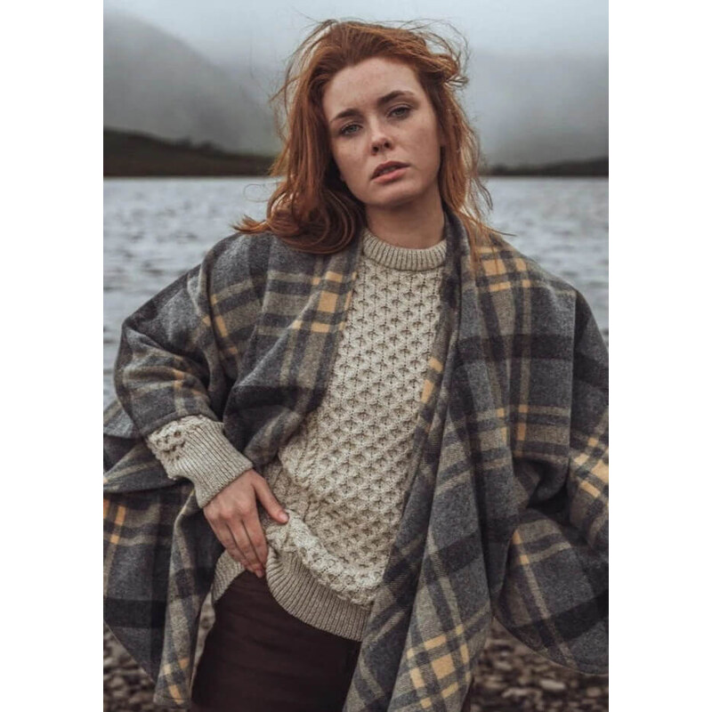 Ruana / pončo z jehněčí vlny Grey Beige Check - John Hanly