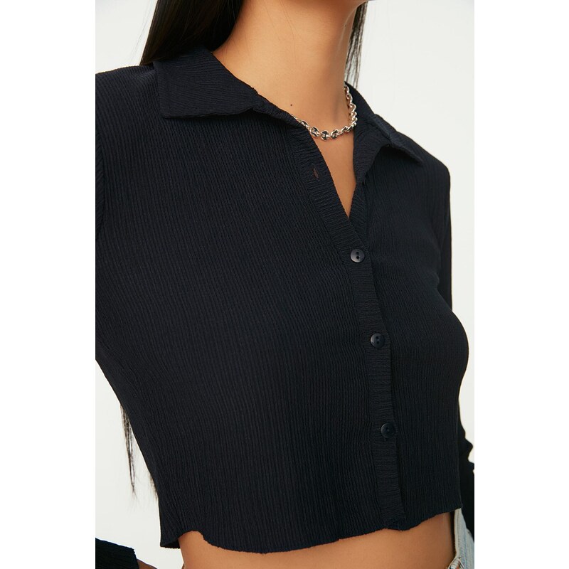 Trendyol Navy Blue Buttoned Fitted/Situated Polo Neck Crepe/Textured Crop Knitted Blouse