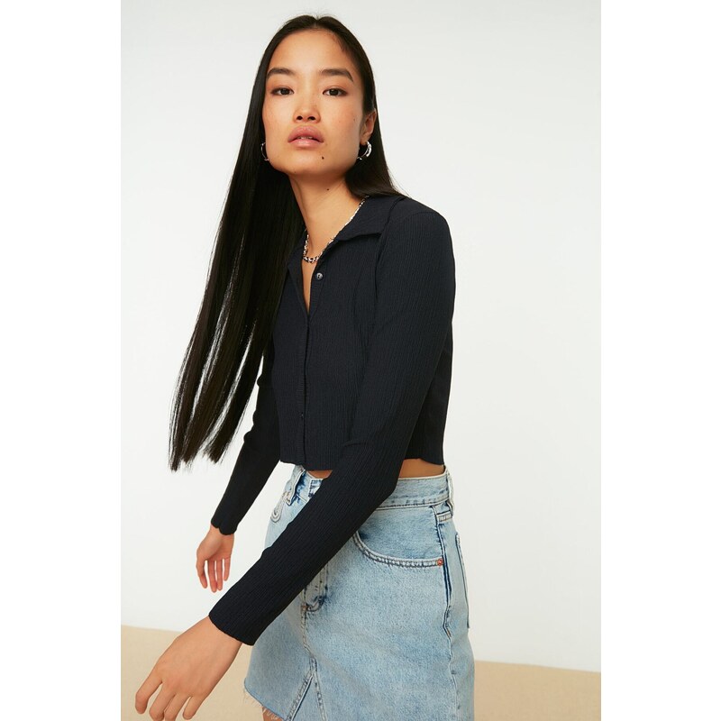 Trendyol Navy Blue Buttoned Fitted/Situated Polo Neck Crepe/Textured Crop Knitted Blouse