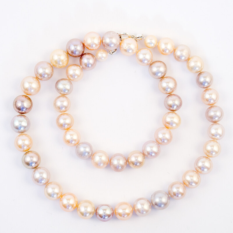 Náhrdelník z vysoce lesklých kulatých perel - multicolor