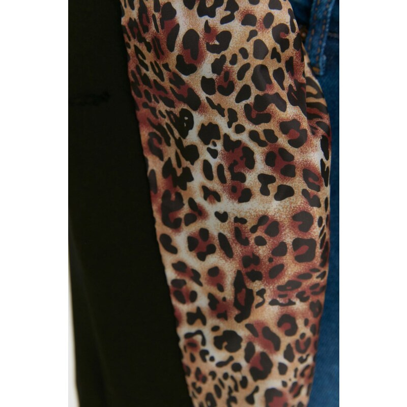 Trendyol Curve Black Leopard podšívka Detailní blejzr tkaná bunda